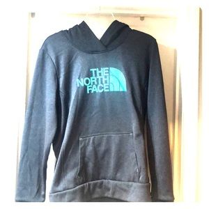 North face woman’s pull over